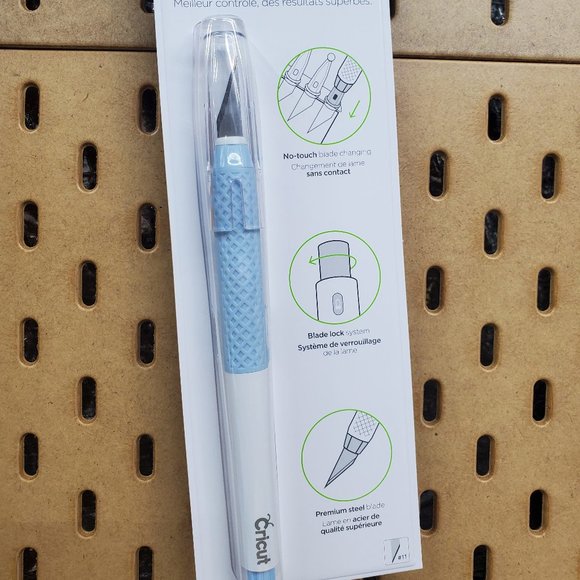 **NIB** Cricut TrueControl Knife - Picture 1 of 3